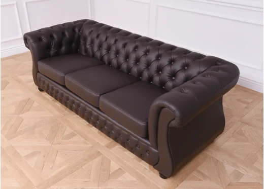 sofa z pikowaniem brązowa