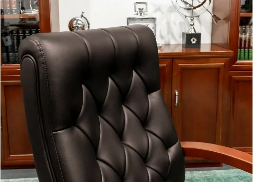 pikowane krzesło skórzane do biura